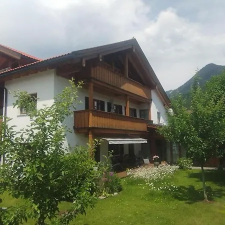 Lieblingsplatz 2 Stammhaus * Garmisch-Partenkirchen